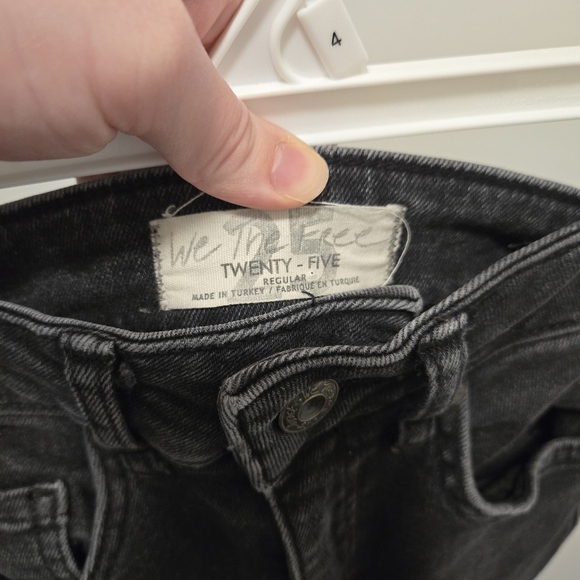 We The Free Free People Womens Charcoal Raw Hem High Rise Skinny Jeans - size 25 - Picture 3 of 6